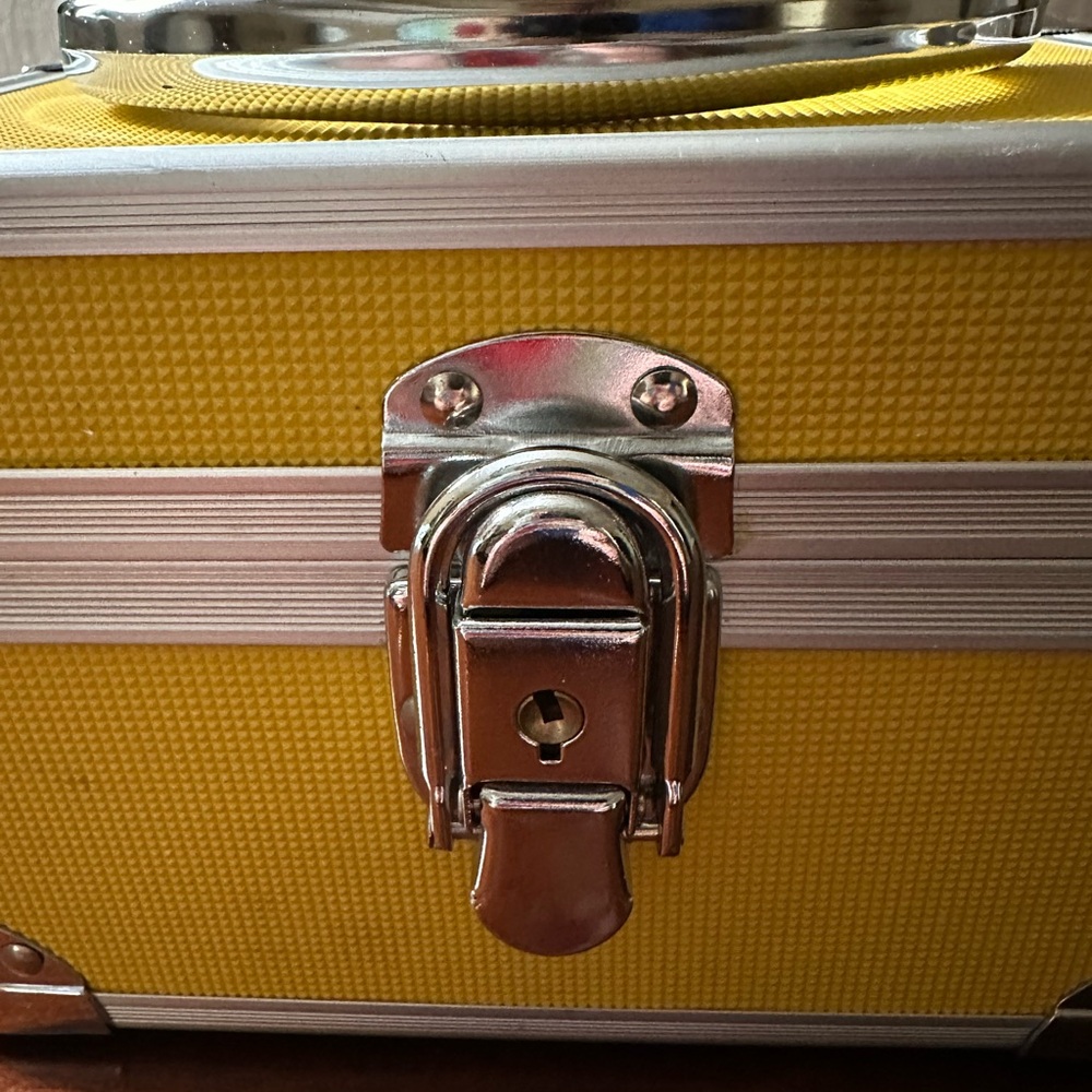 Locking Hard Shell Storage Case - Picture 5 of 12